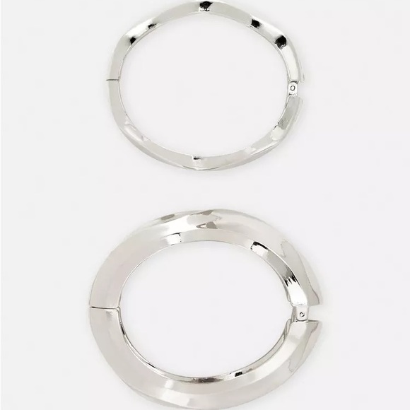 Primark X Rita Ora Collab : 2-Pack Silver Molded Bangles | NWT | Limited Edition - Picture 2 of 4